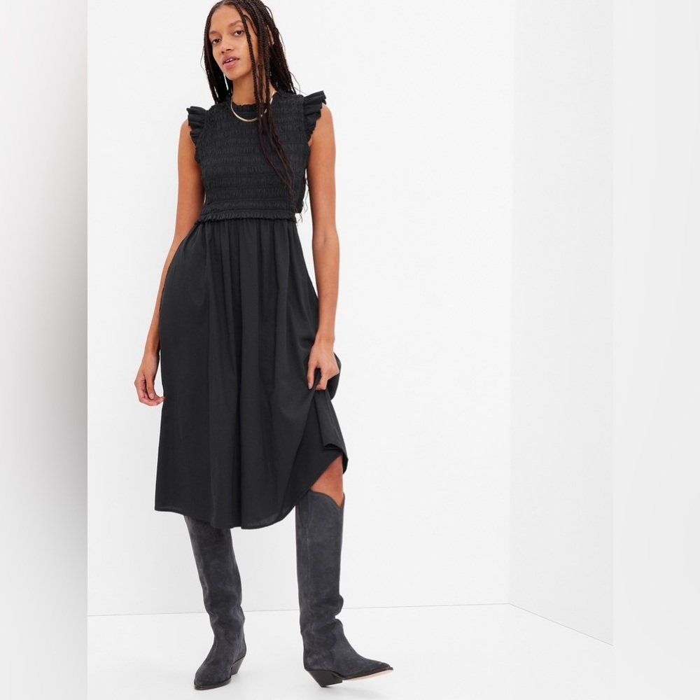 Open Back Smocked Midi Dress - size m